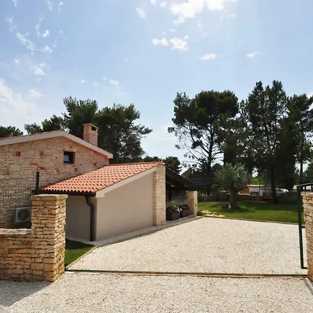 Casa Fogoler Fazana Holiday home