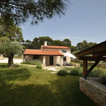 Holiday home Casa Fogoler Fazana Peroj